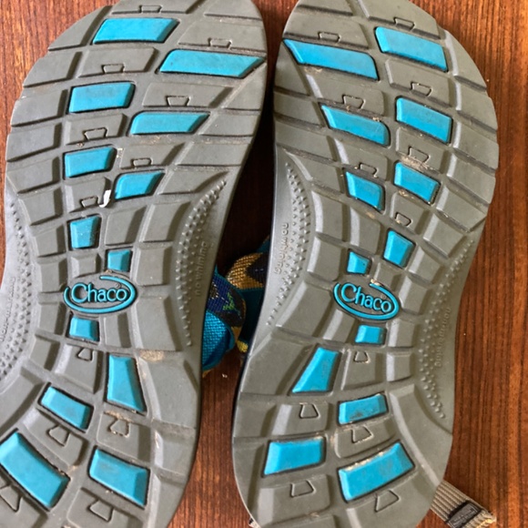 Chaco Sandals / Youth 4 / Women's 6 - Picture 3 of 3